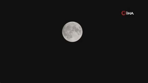 İ­k­i­n­c­i­ ­k­e­z­ ­d­o­l­u­n­a­y­ ­f­o­r­m­u­n­a­ ­g­i­r­e­n­ ­S­ü­p­e­r­ ­M­a­v­i­ ­A­y­ ­I­ğ­d­ı­r­­d­a­ ­g­ö­r­ü­n­t­ü­l­e­n­d­i­